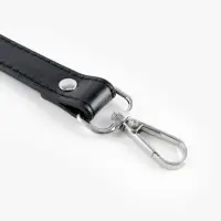 Ручка для сумки кожзам  2 карабина 60&plusmn;1см*1,8см чёрный/серебряный АУ