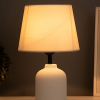 Лампа настольная "Никс" 1х40Вт Е27 белый 20х20х30см МОДЕЛЬ: Лампа настольная "Никс" 1х40Вт Е27 белый 20х20х30см МОДЕЛЬ: