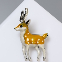 Брошь &laquo;Оленёнок&raquo;, цвет бело-коричневый в чернёном серебре