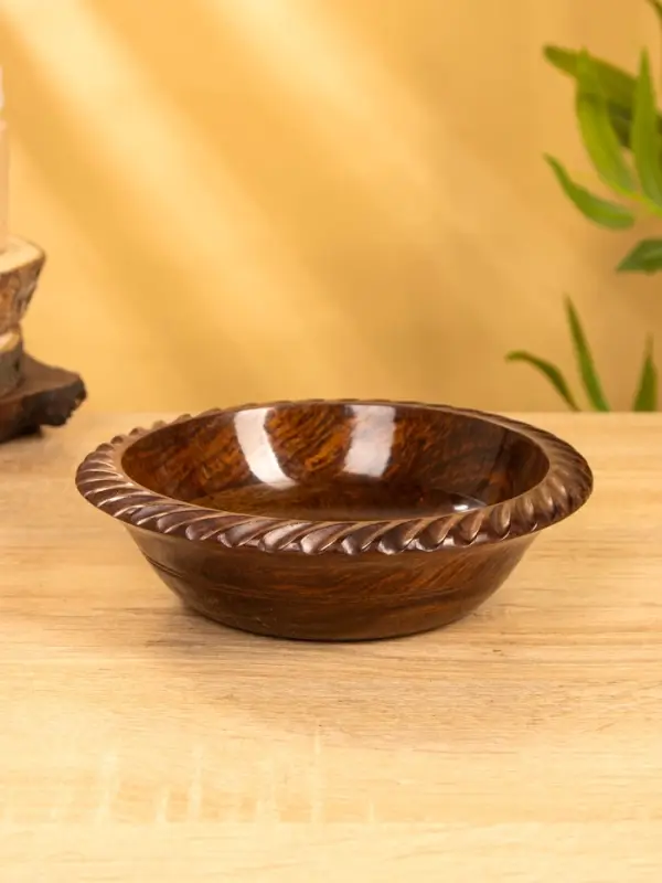 Чаша "Тарталетка" 18х18х5 см, дерево шишам