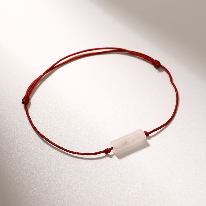 Браслет желаний &laquo;Кварц розовый&raquo; TUBE на бордовой нити, длина регулируется