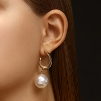 Серьги с жемчугом «Бусина» крупная, цвет золото Серьги с жемчугом «Бусина» крупная, цвет золото