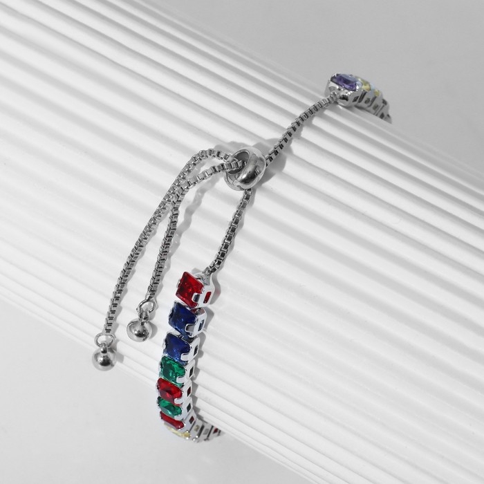 Браслет со стразами &laquo;Сияй&raquo; на затяжке, цветной в серебре