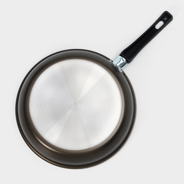 Сковорода &laquo;Классика атлас&raquo;, d=26 см, пластиковая ручка, стеклянная крышка, антипригарное покрытие, цвет чёрный