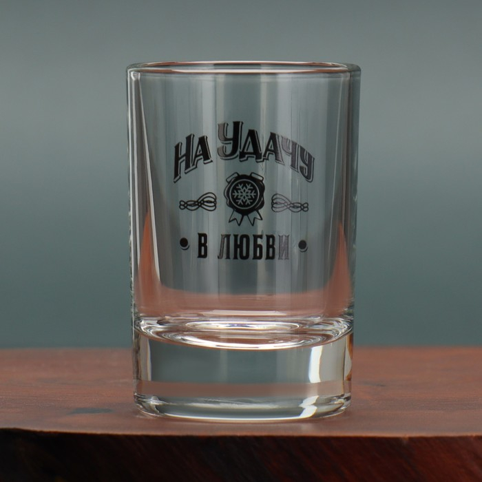 Подарочный набор &laquo;На удачу. Настоящему мужику&raquo;, рюмки и карты