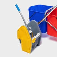 Тележка для уборки с вертикальным отжимом, два ведра по 25 литров, на колёсах, хромированная рама Тележка для уборки с вертикальным отжимом, два ведра по 25 литров, на колёсах, хромированная рама