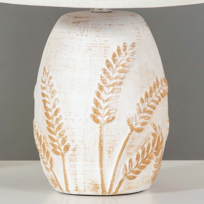 Настольная лампа Шервуд E14 40Вт бело-золотой 24х24х36 см RISALUX