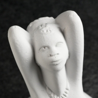 Подставка "Мулатка" белая 26х16х14см