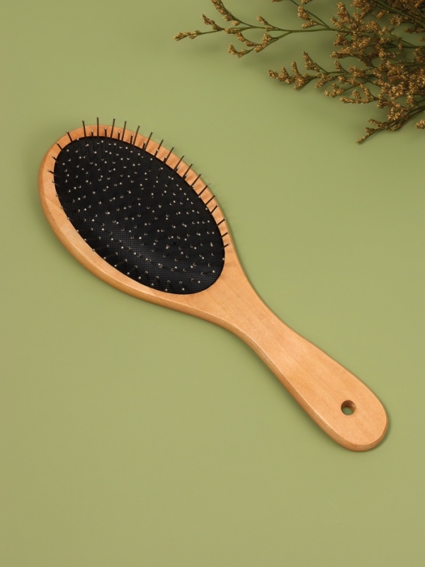 Расчёска массажная «Натурель», 8,2 × 23,3 см, цвет «светлое дерево»/чёрный Расчёска массажная «Натурель», 8,2 × 23,3 см, цвет «светлое дерево»/чёрный