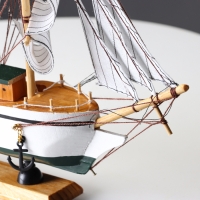 Корабль сувенирный средний &laquo;Мортан&raquo;, борта белые, 33х31х5 см