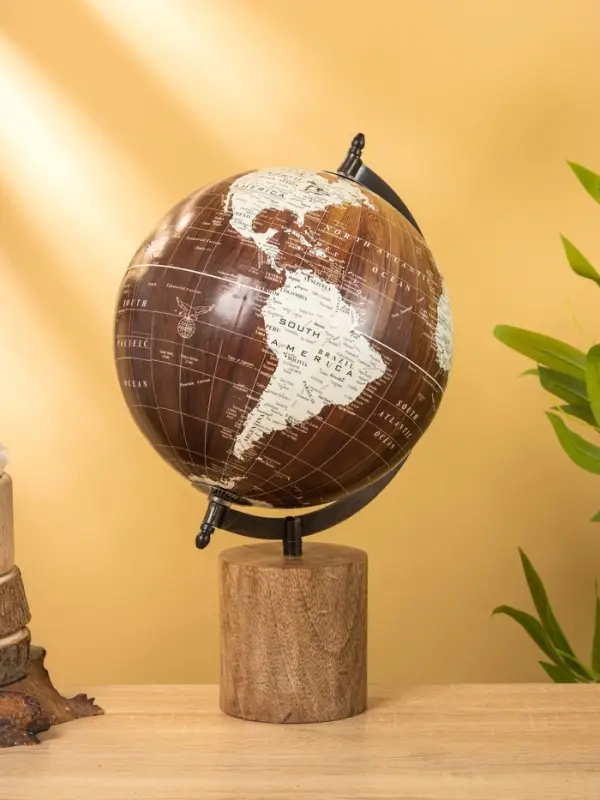 Глобус сувенирный, 23&times;20&times;34.5 см, подставка дерево
