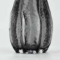 Ваза для цветов &laquo;Канди блэк&raquo; из черного стекла 20&times;14&times;14 см