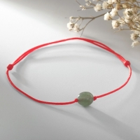 Браслет желаний &laquo;Нефрит&raquo; на красной нити, длина регулируется