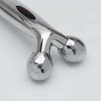 Массажёр для лица и зоны декольте, 2 шара, 14,3 &times; 4,5 см, цвет серебристый