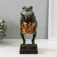 Подсвечник полистоун "Лягуха с короной" 14,5х12,5х26 см Подсвечник полистоун "Лягуха с короной" 14,5х12,5х26 см