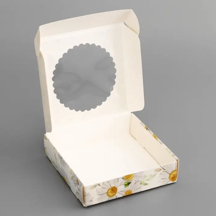 Коробка подарочная сборная с окном, упаковка, &laquo;Презент&raquo;, 11.5&times;11.5&times;3 см