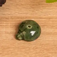 Подставка под благовония "Божья коровка" керамика, цв. зелёный, 4х3,5х1,5 см