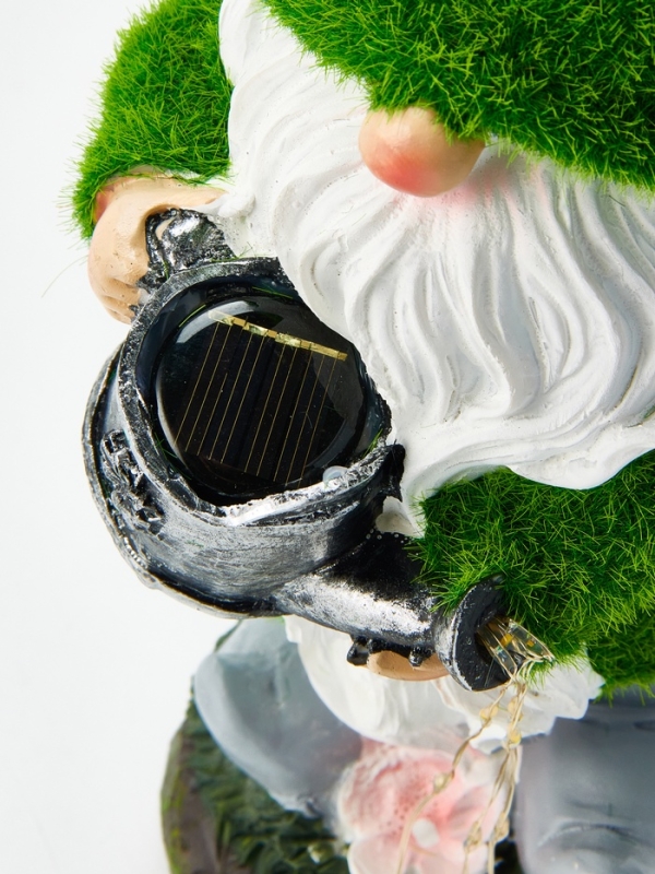 Садовая фигура "Гном с лейкой", 11,5х11,5х26,8 см, с подсветкой