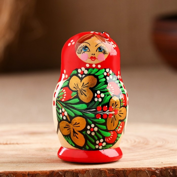 Матрёшка &laquo;Божья коровка&raquo;, красный платок, 5 кукольная, 9-11 см