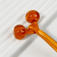 Массажёр для лица и зоны декольте, 2 шара, 14 &times; 6 &times; 2 см, цвет коричневый