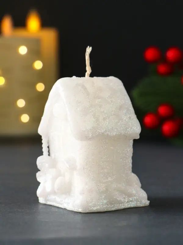 Свеча новогодняя "Домик с Пряником" 40х70мм, белый