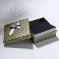 Коробочка подарочная под набор &laquo;Треугольники&raquo; блестящие, 9&times;9 (размер полезной части 8,5&times;8,5см), цвет МИКС