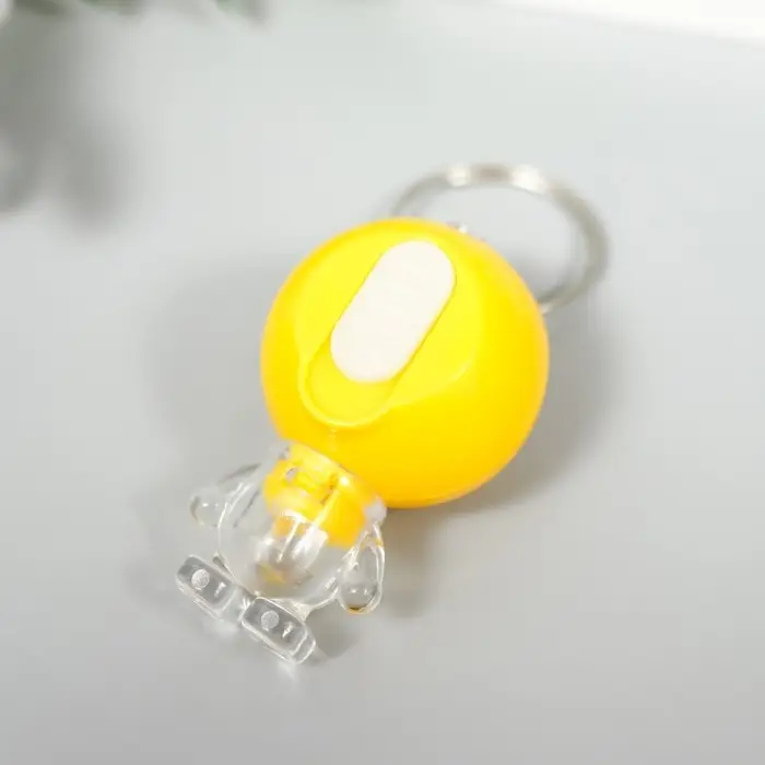 Фонарик свет на кольце "Смайлик-малыш с ножками" мигает МИКС 4х2,5х2,7 см