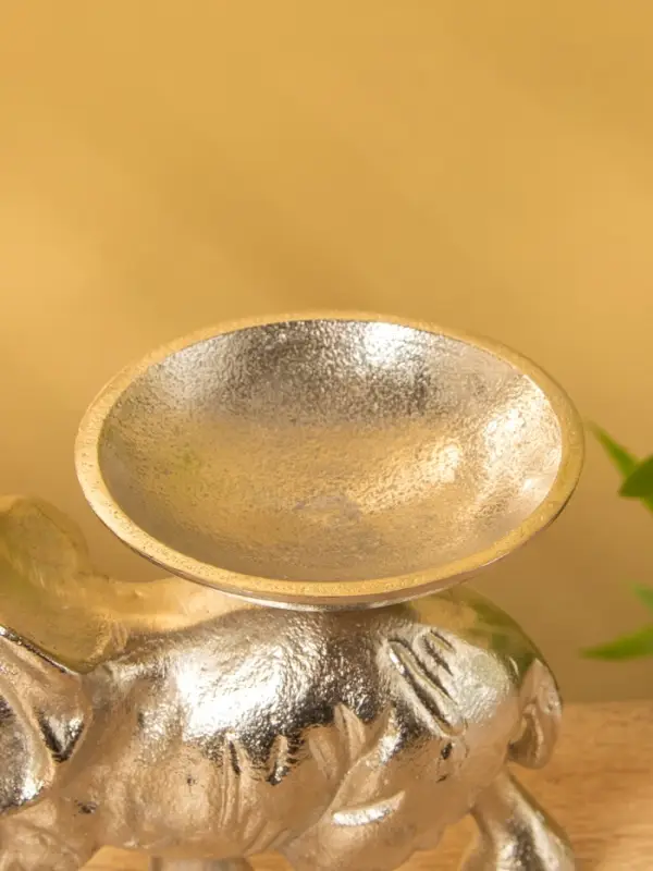 Подсвечник &laquo;Слон&raquo;, 10&times;17&times;19 см, алюминий