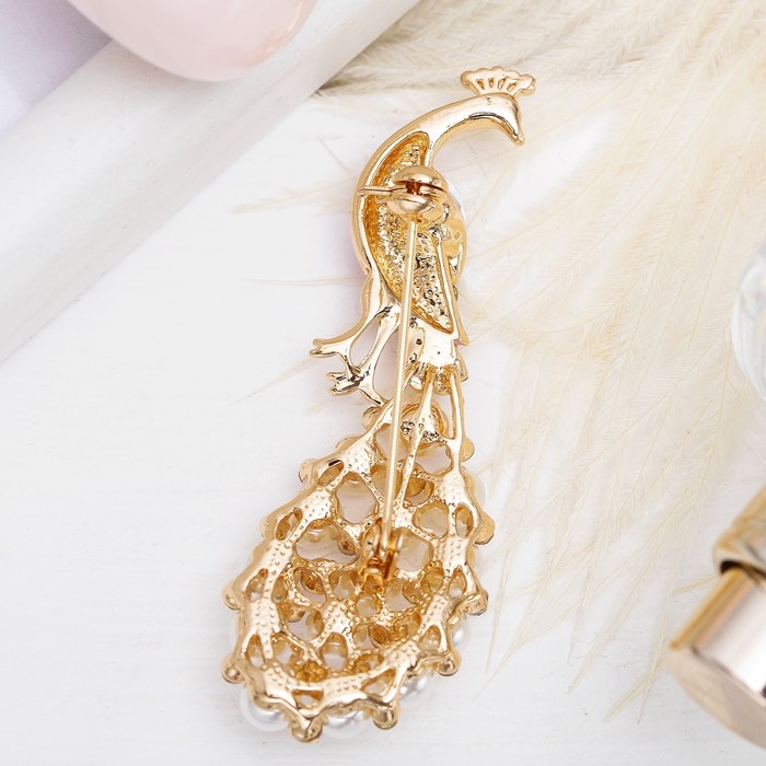 Брошь &laquo;Павлин&raquo; с жемчужным хвостом, цветная в золоте