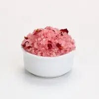 Соль для ванны с лепестками розы, 370 гр