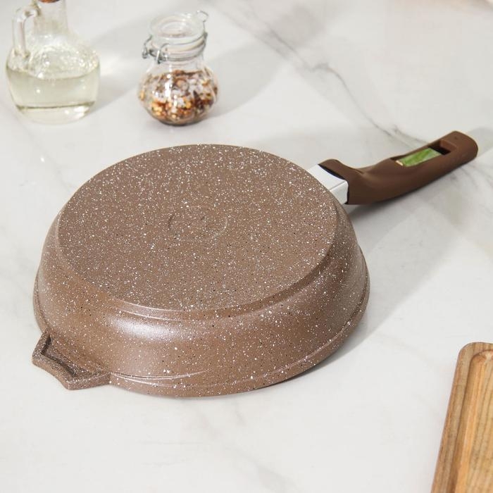 Сковорода &laquo;Гранит Brown&raquo;, d=22 см, пластиковая ручка, антипригарное покрытие, цвет коричневый