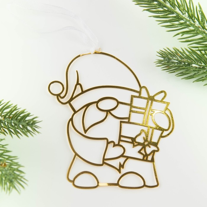 Ёлочная игрушка новогодняя &laquo;Новый год: Гном&raquo;,   9.8 х 8.2 см.