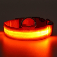 Ошейник с подсветкой размер М, ОШ 40-48 х 2,5 см, 3 режима свечения оранжевый