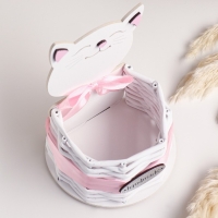 Корзинка плетёная из лозы "Котик" с бантом 12,5х9х16,5 см МДФ Белый-розовый Корзинка плетёная из лозы "Котик" с бантом 12,5х9х16,5 см МДФ Белый-розовый