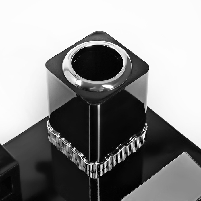 Набор настольный канцелярский 4в1 с часами, черное дерево Набор настольный канцелярский 4в1 с часами, черное дерево