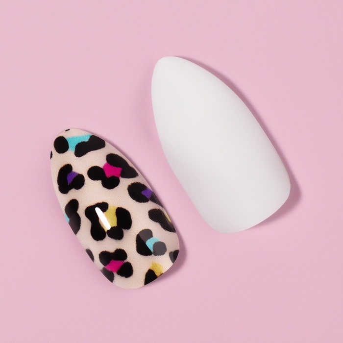 Накладные ногти &laquo;Лео&raquo;, 12 шт, с клеевыми пластинами, форма миндаль, белые, бежевые