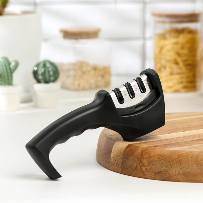 Точилка для ножей Доляна, 20&times;6&times;5,5 см, цвет МИКС