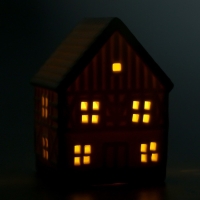 Набор для творчества «Керамический ночник. Домик» Набор для творчества «Керамический ночник. Домик»