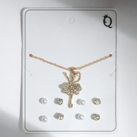 Гарнитур 5 предметов: 4 пары пусет, кулон &laquo;Балерина&raquo;, цвет белый в золоте, 43 см