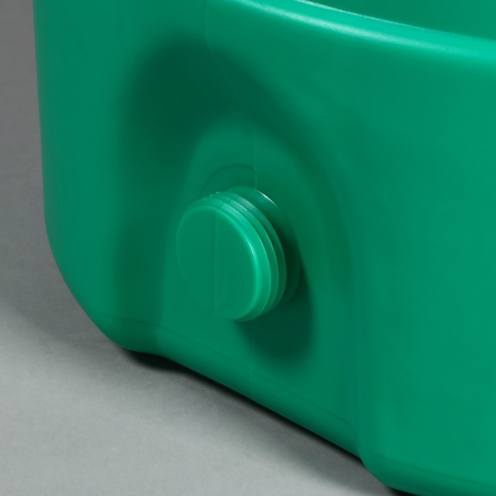 Бочка-бак пищевая «Помощник», 200 л, горловина 59 см, без крышки, МИКС Бочка-бак пищевая «Помощник», 200 л, горловина 59 см, без крышки, МИКС