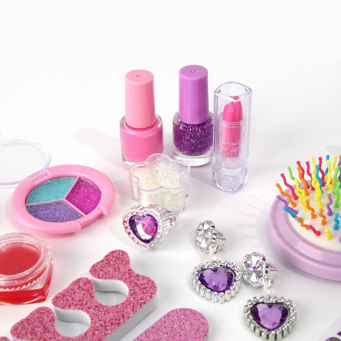 Набор детской косметики в чемодане &laquo;Единорожка&raquo;, тени, резинки для волос, блески для губ, глиттер, украшения, лаки для ногтей, наклейки, пилочка, расчёска, кисти, косметичка