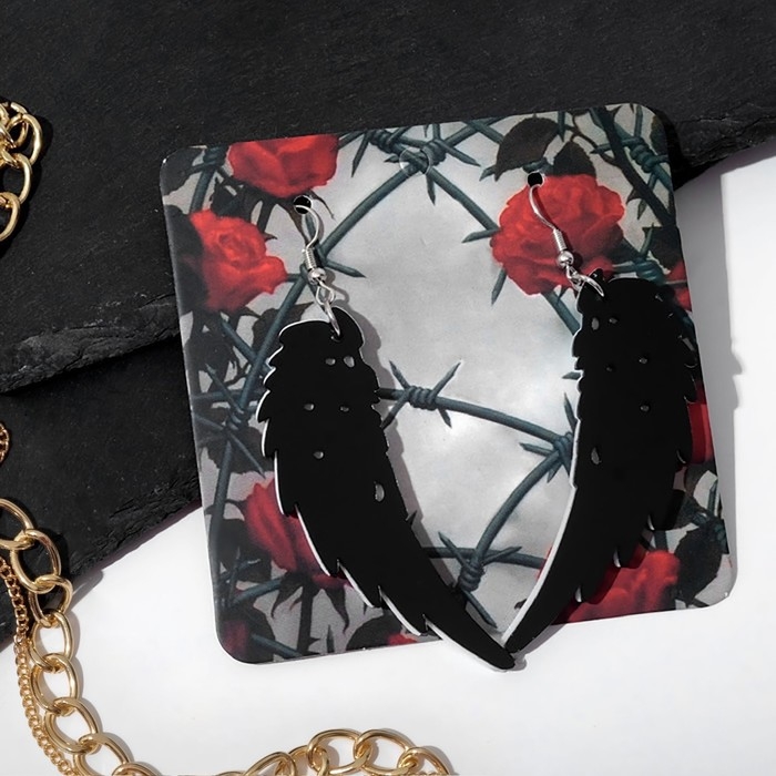 Серьги акрил &laquo;Крылья&raquo;, цвет чёрно-белый в серебре