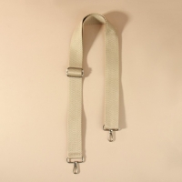 Ручка для сумки, стропа, с карабинами, 139 ± 3 × 3,8 см, цвет бежевый Ручка для сумки, стропа, с карабинами, 139 ± 3 × 3,8 см, цвет бежевый