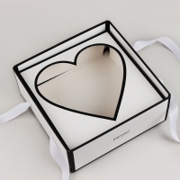 Коробка для цветов с формовым вкладышем и PVC крышкой &laquo;Present&raquo;, 23.5 х 23.5 х 15 см