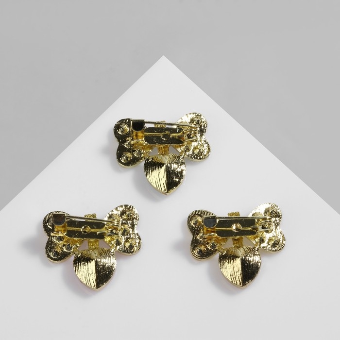 Брошь &laquo;Сердце&raquo; с бантиком, цвет МИКС в золоте (неделимая фасовка 12 шт., цена за шт.)