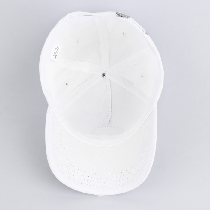 Кепка женская &laquo;айл&raquo;, цвет белый, р-р 56