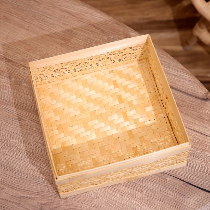 Шкатулка плетёная с крышкой, из бамбука 25х25х12 см