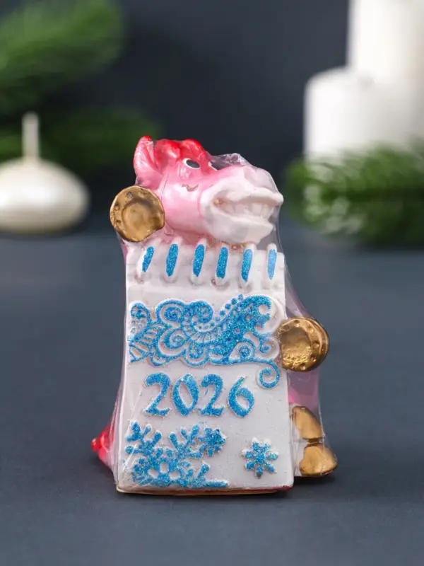 Свеча фигурная "Лошадка с открыткой" 6х4,5х8,5 см, цв. розово-голубой