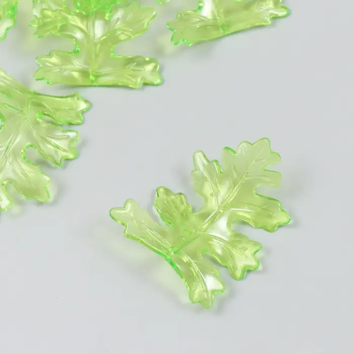Декор для творчества пластик "Листья" прозрачный зелёный набор 20 гр 0,4х4х5,2 см