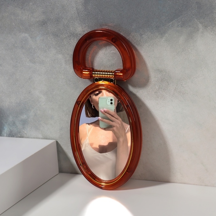 Зеркало настольное - подвесное «Овал», двустороннее, с увеличением, зеркальная поверхность 6 × 9,3 см, цвет «янтарный» Зеркало настольное - подвесное «Овал», двустороннее, с увеличением, зеркальная поверхность 6 × 9,3 см, цвет «янтарный»